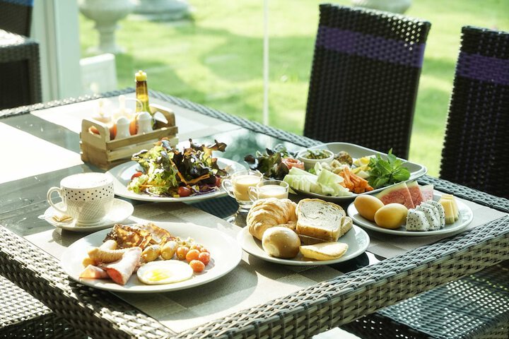 Breakfast/Coffee Service 70 of 87