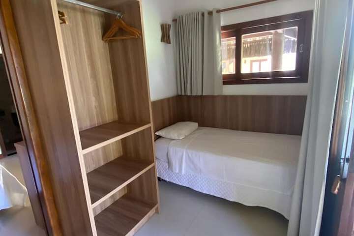 Room 15 of 46