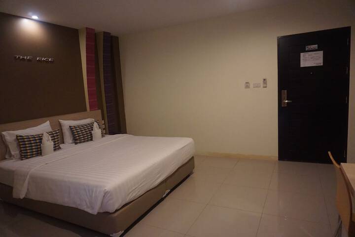 Room 10 of 44