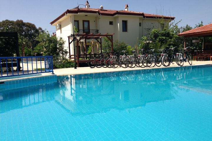 Hotel with Pool