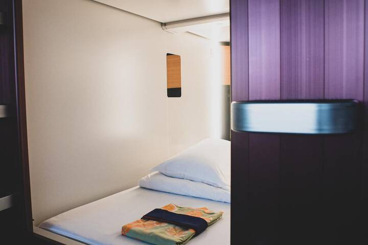 Room 6 of 29