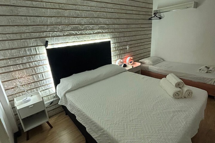 Room 27 of 53