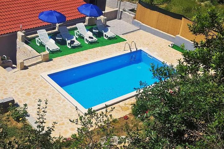 Holiday Home Dijamant