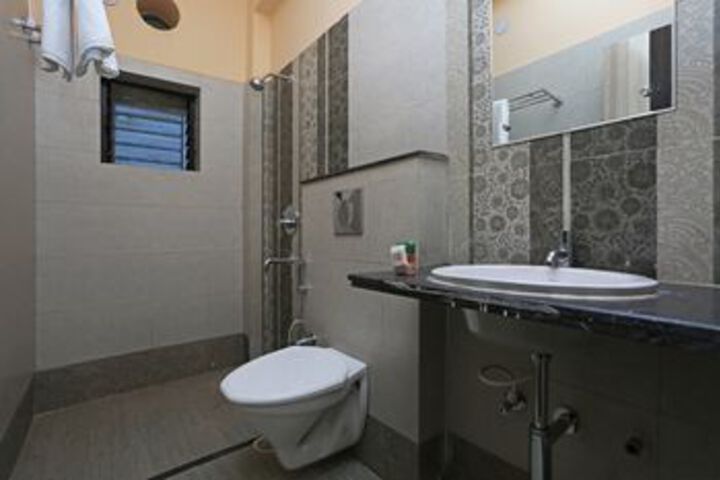 Room 2 of 21