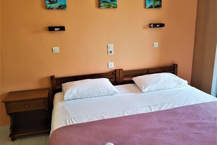 Room 14 of 53