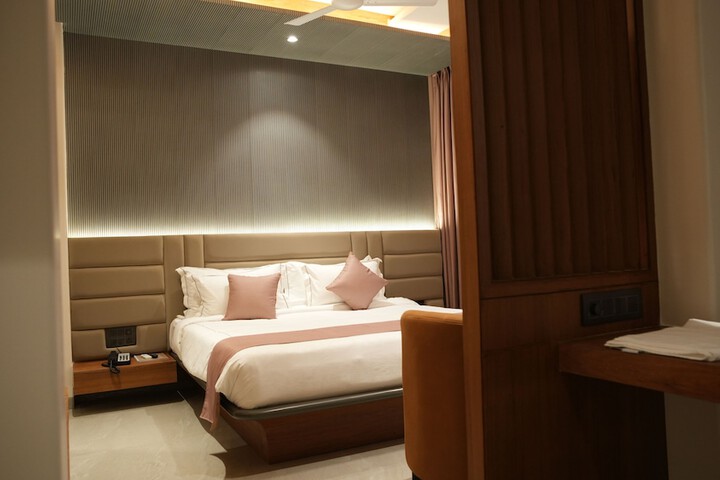 Room 26 of 83