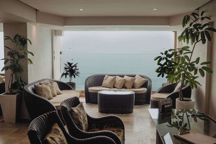 Lobby Photos