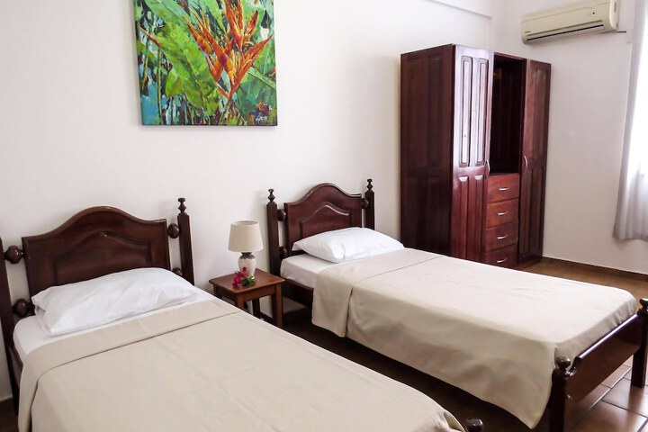 Room 56 of 143