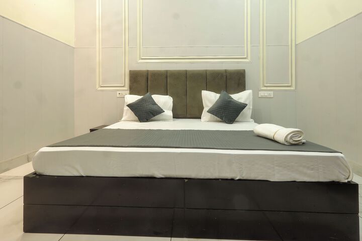 Room 14 of 45
