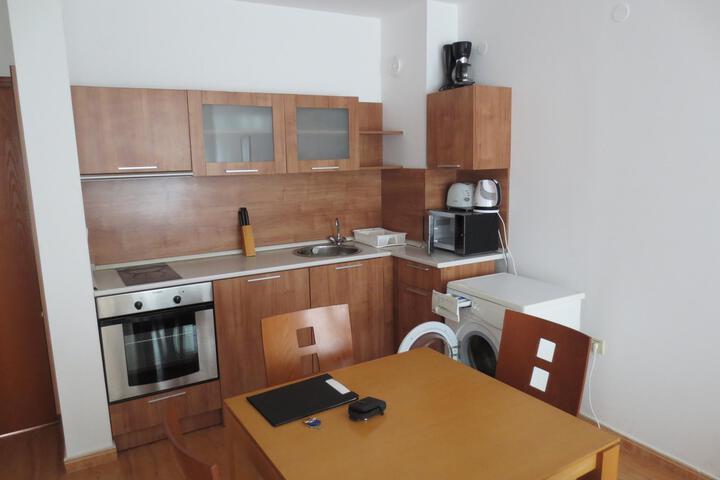 Room 9 of 19
