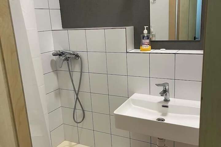 Room 7 of 10