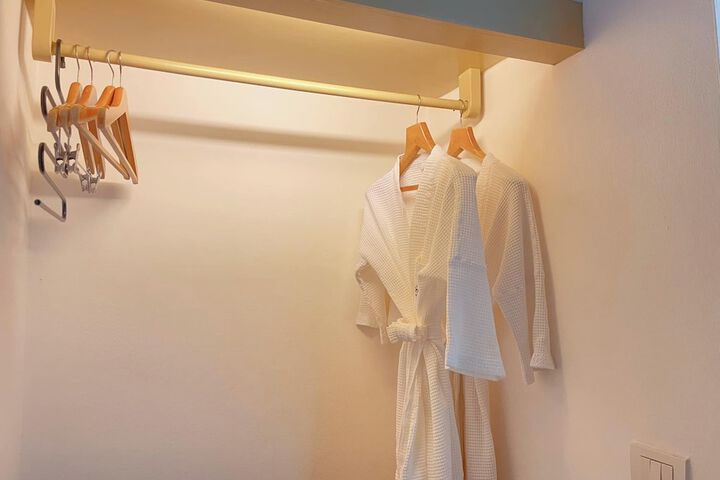 Room 16 of 150