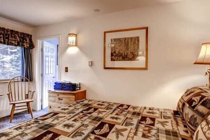 Room 2 of 15