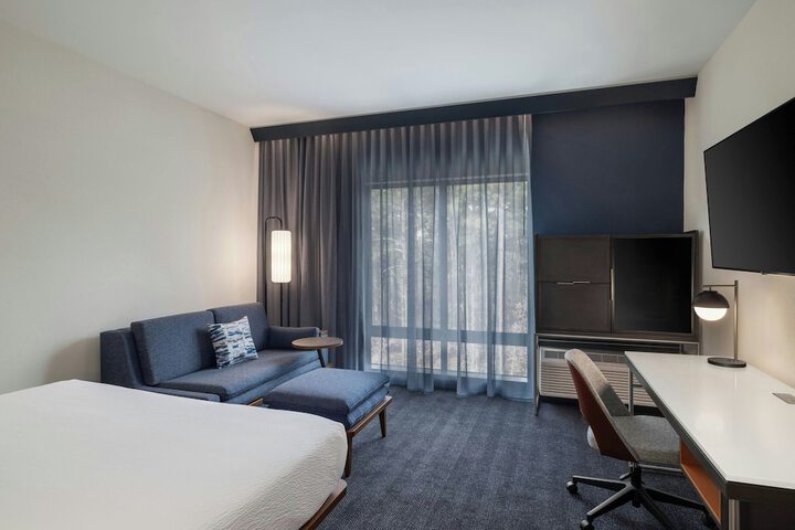 Room 12 of 39