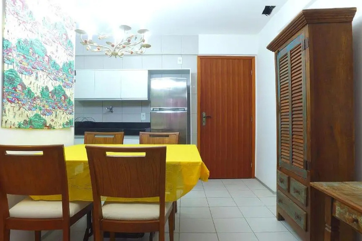 Room 3 of 20