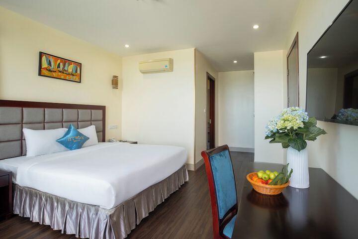 Room 40 of 150