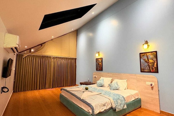 Room 14 of 31