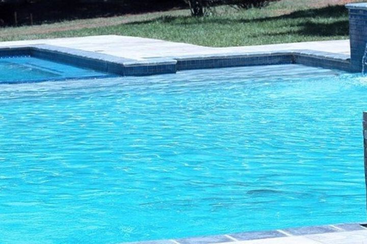 Pool 14 of 14