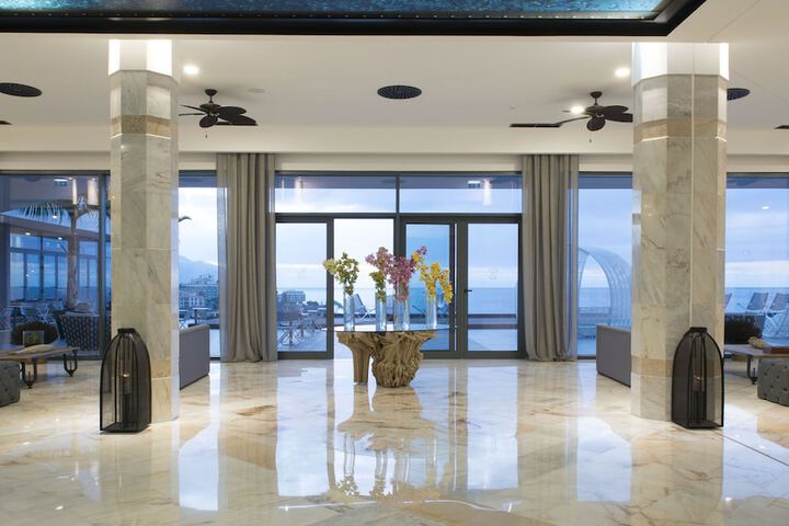 Hotel Lobby