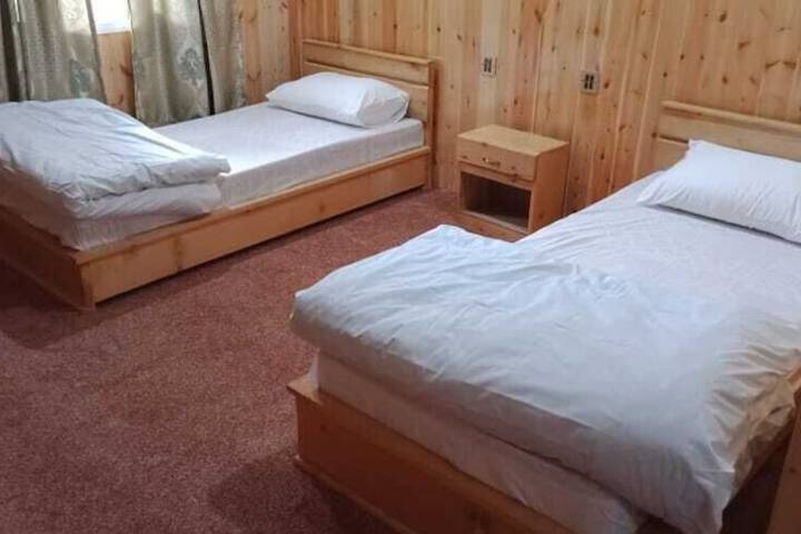Room 3 of 7
