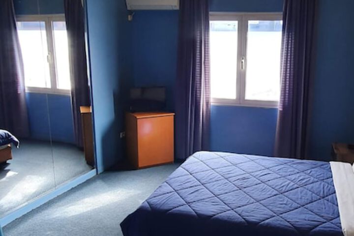 Room 34 of 60