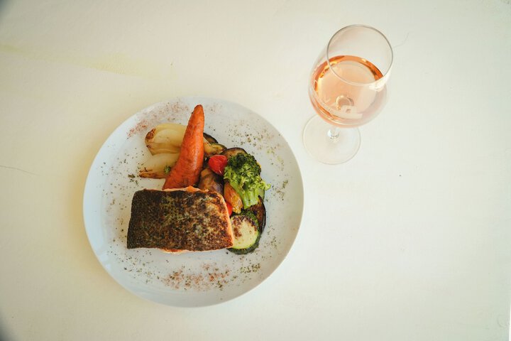 Dining 101 of 122