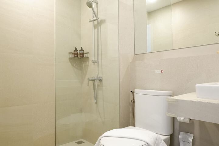 Room 15 of 23