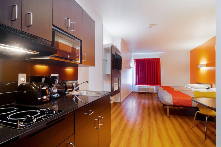 Room 20 of 38