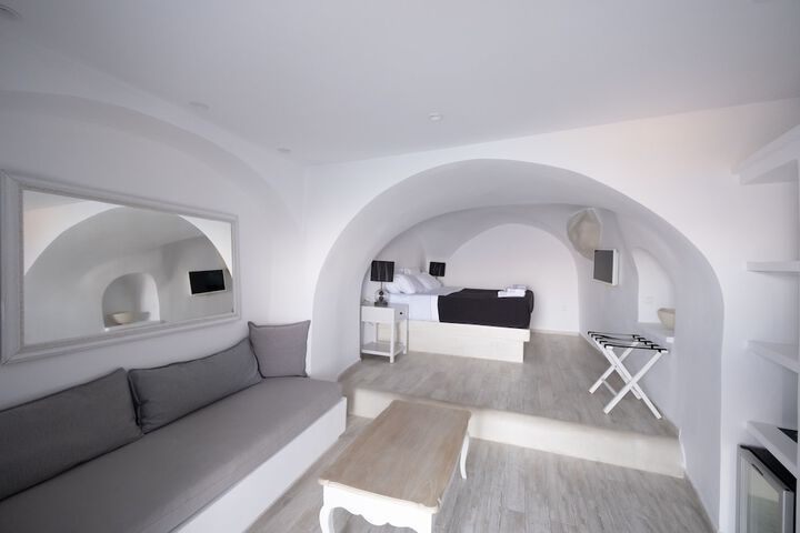 Room 45 of 154