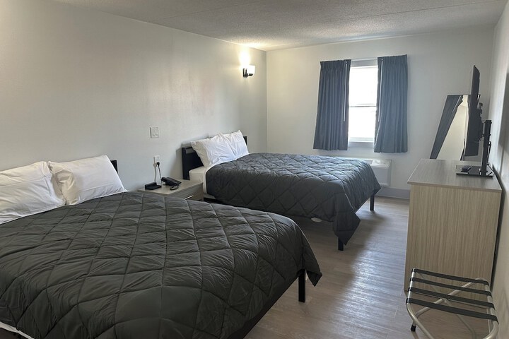 Room 2 of 7