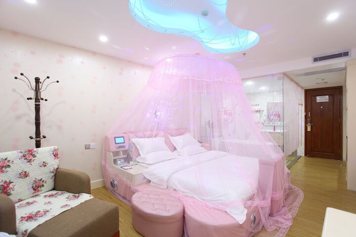 Room 12 of 41