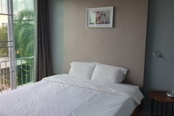 Room 12 of 23