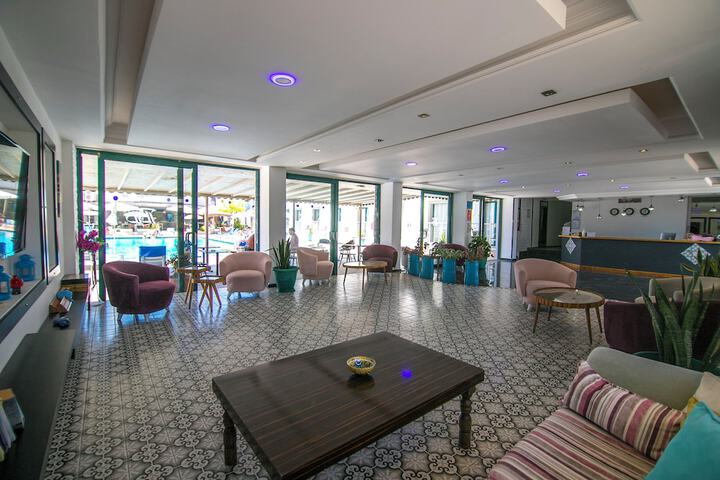 Hotel Interior 3 of 32