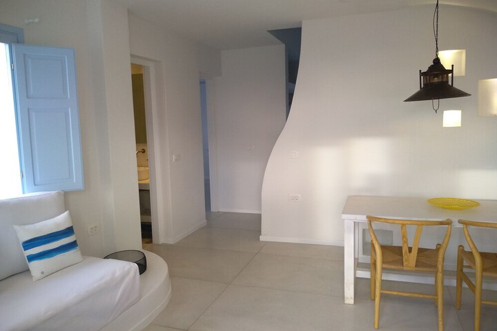 Room 21 of 46