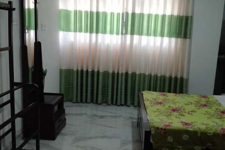 Room 9 of 44