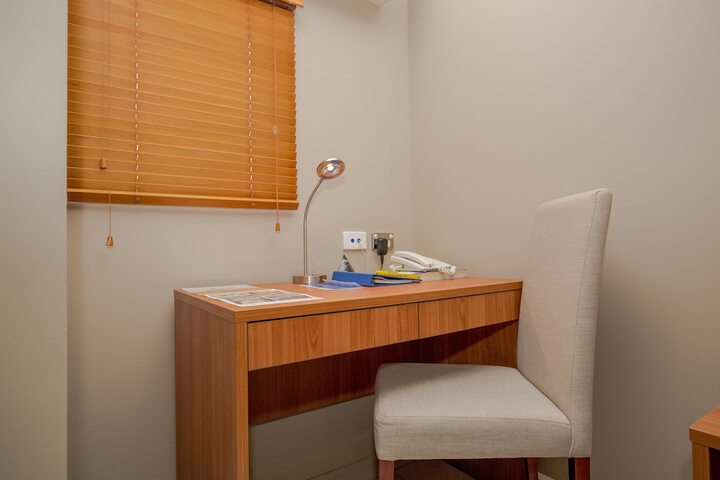 Room 18 of 34