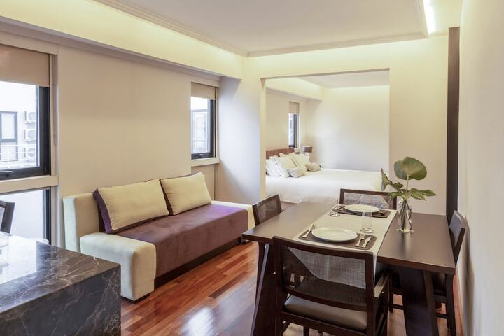 Room 27 of 57