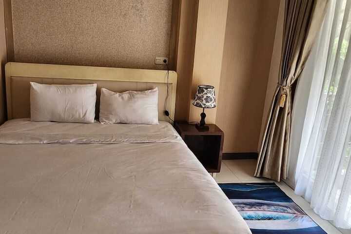 Room 14 of 27
