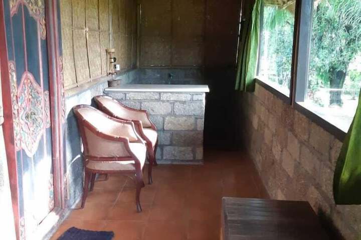 Room 8 of 29
