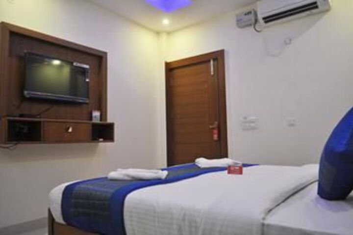 Room 17 of 21