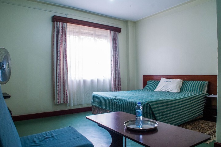 Room 22 of 35