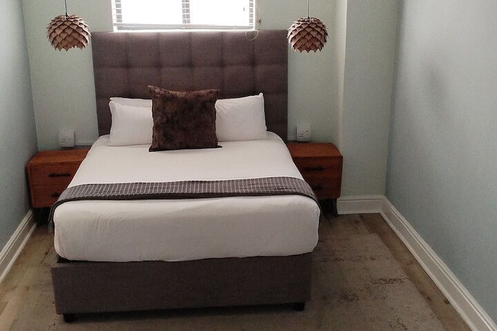 Room 16 of 103