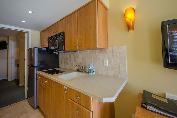 Private kitchenette
