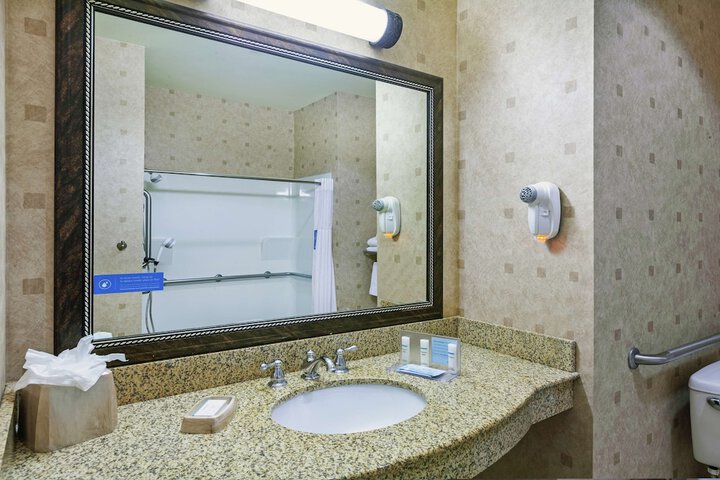 Bathroom shower