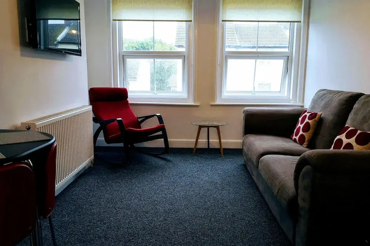 Room 5 of 18