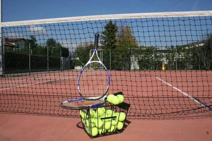 Tennis court