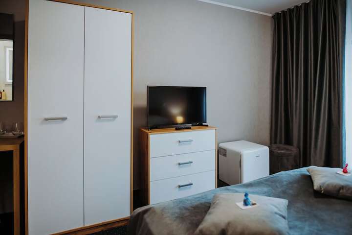 Room 68 of 132