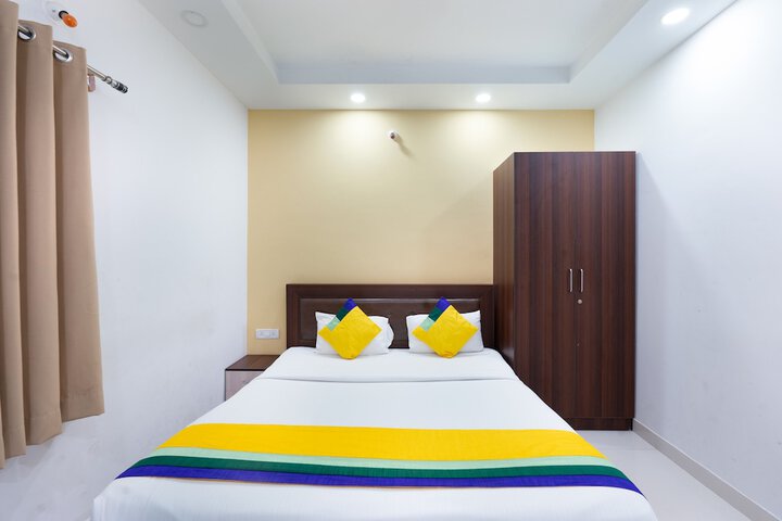 Room 8 of 23