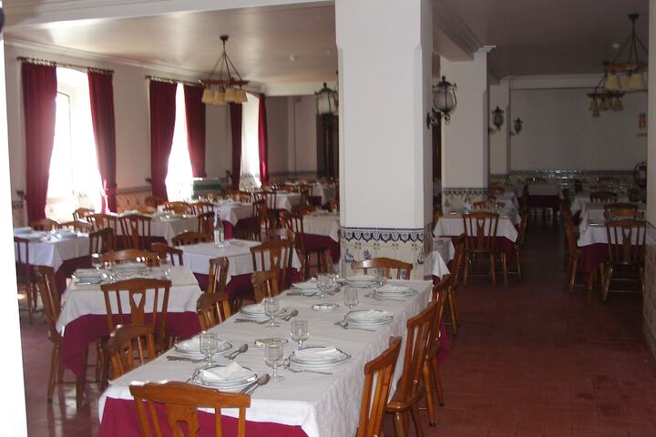 Dining 41 of 64