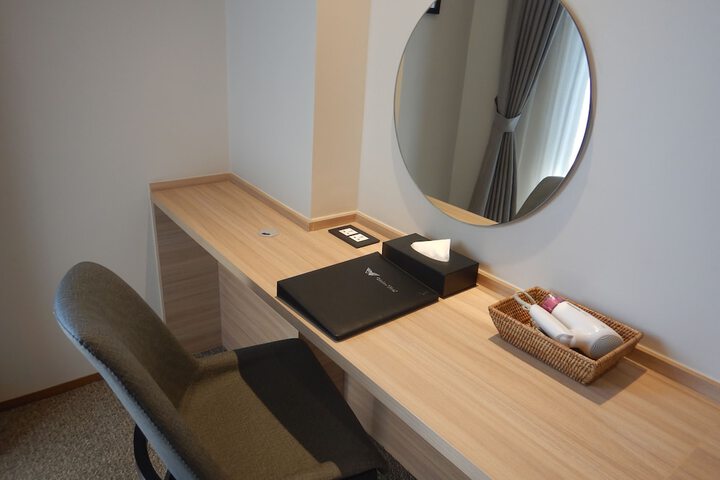 Room 8 of 89